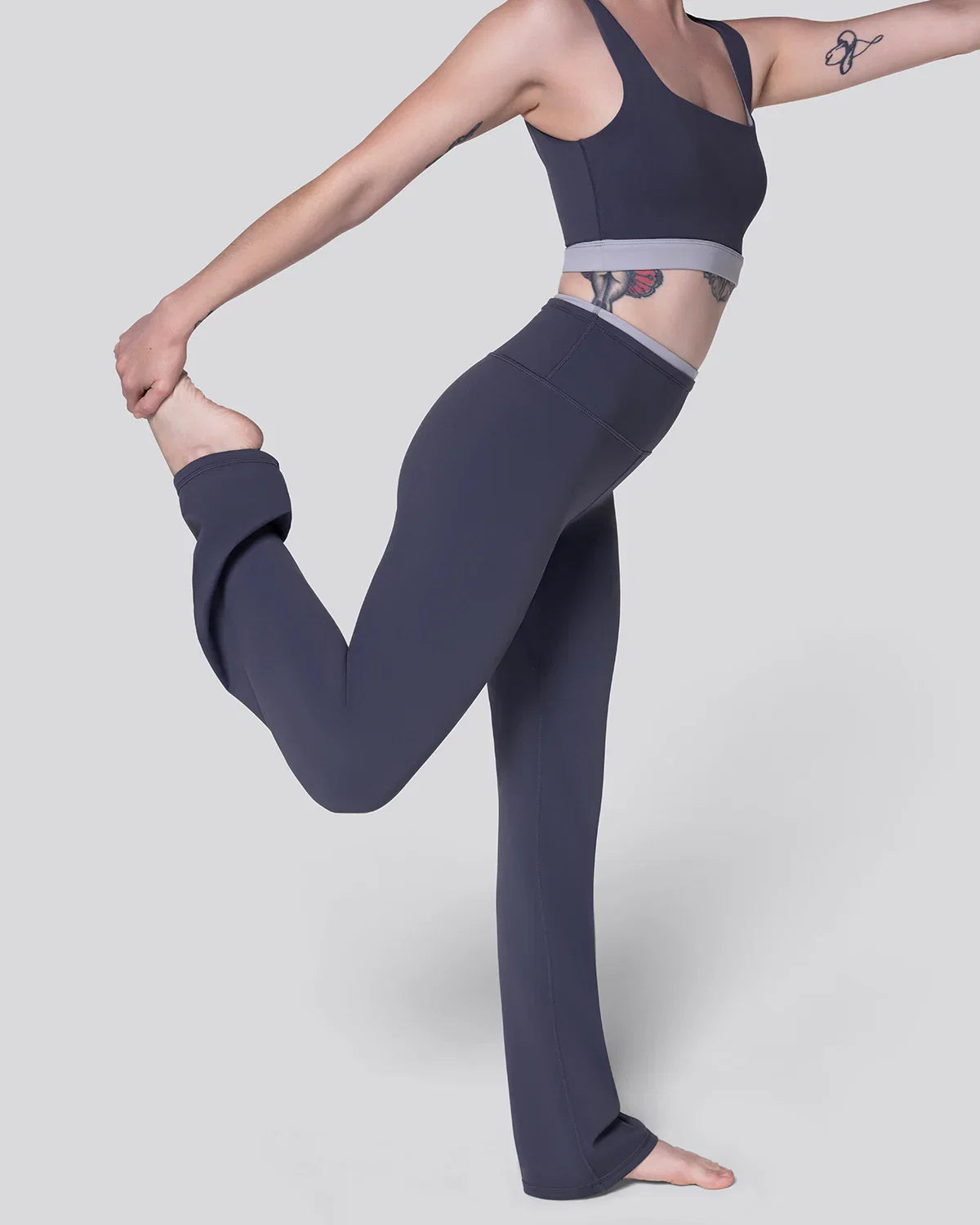 The Flared Legging | Charcoal